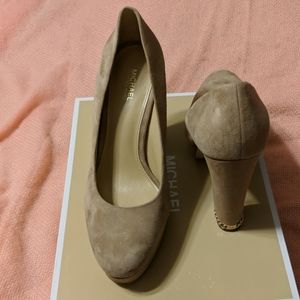Dark khaki suede pumps